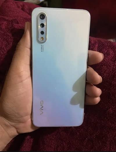 vivo s1(03127610903)