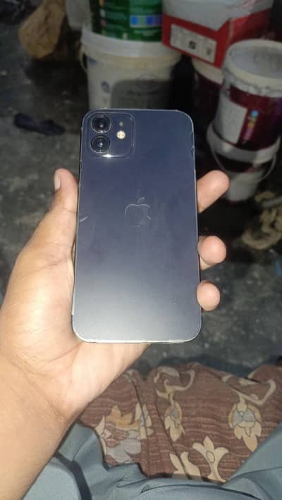 Apple iPhone 12