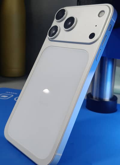 Apple iPhone XR convert 17 pro