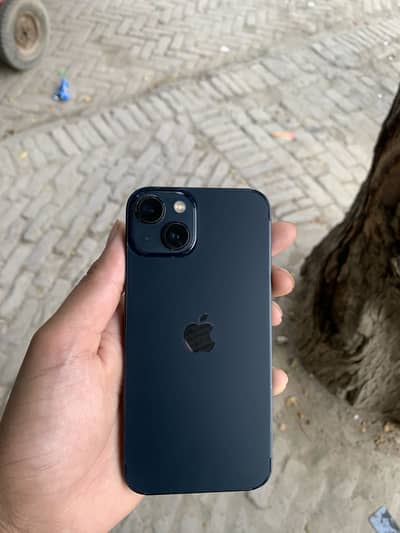 Apple iPhone 13