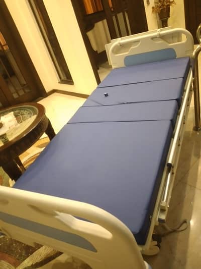 Electric 5 Functions Medical Patient Bed Full Electric - Almost New