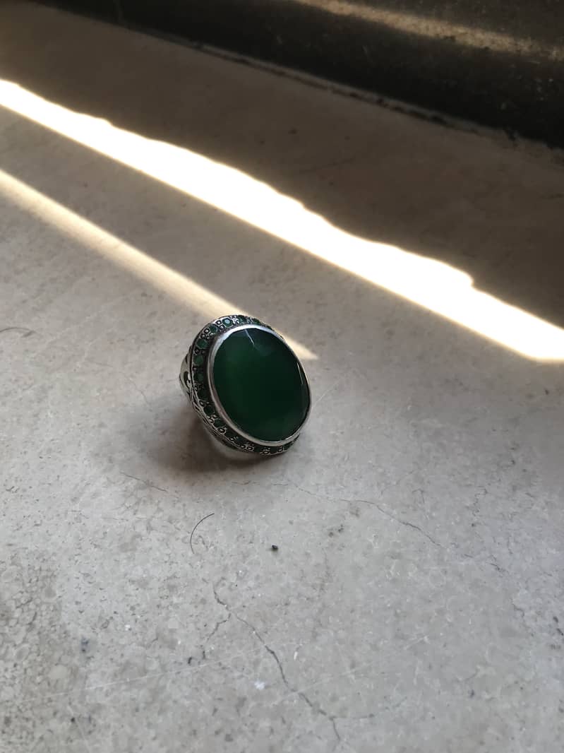 Indian emerald silver ring 0