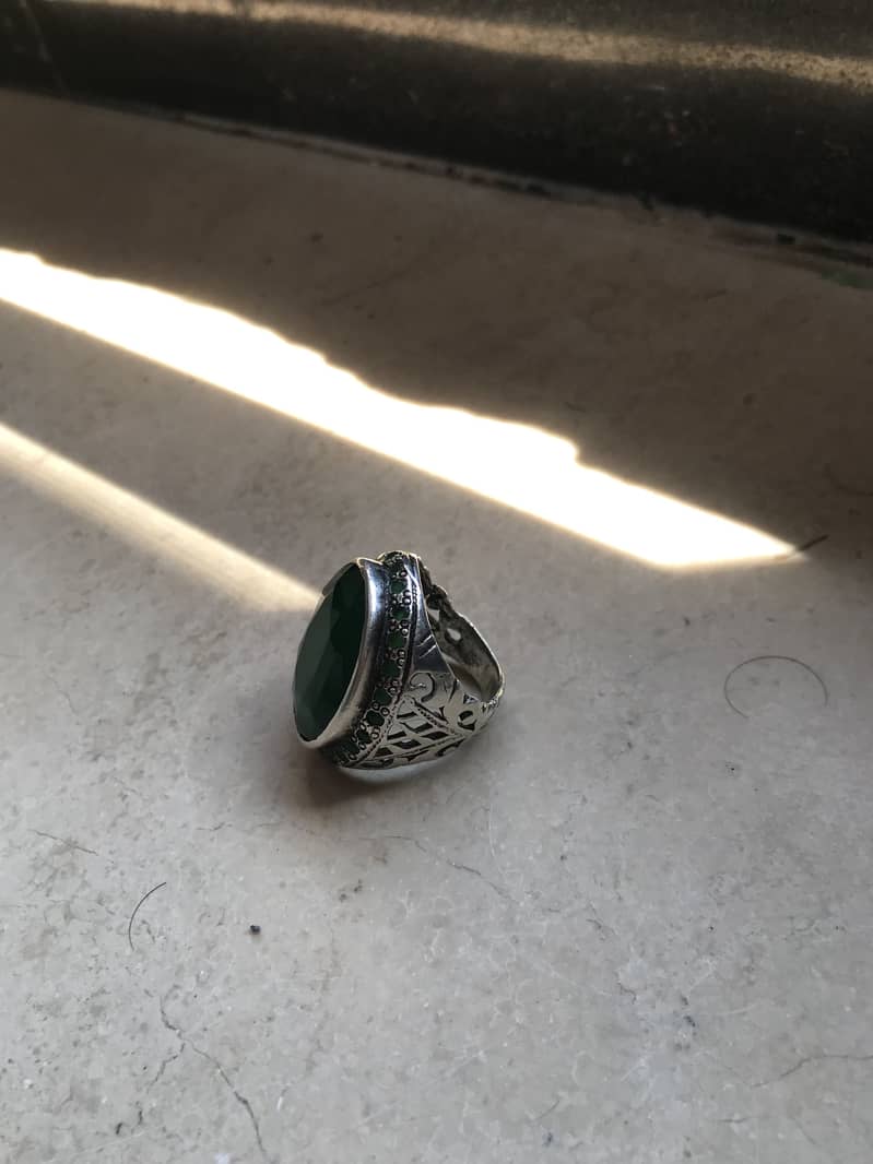 Indian emerald silver ring 1