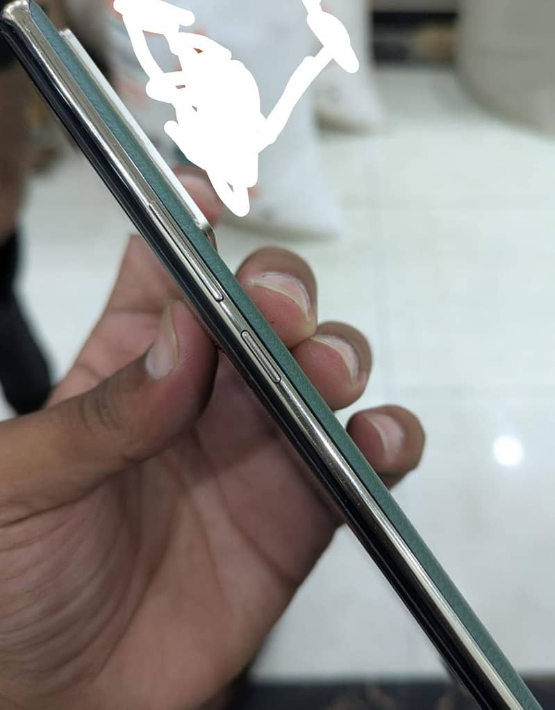 Infinix Note 40 Pro Plus 4