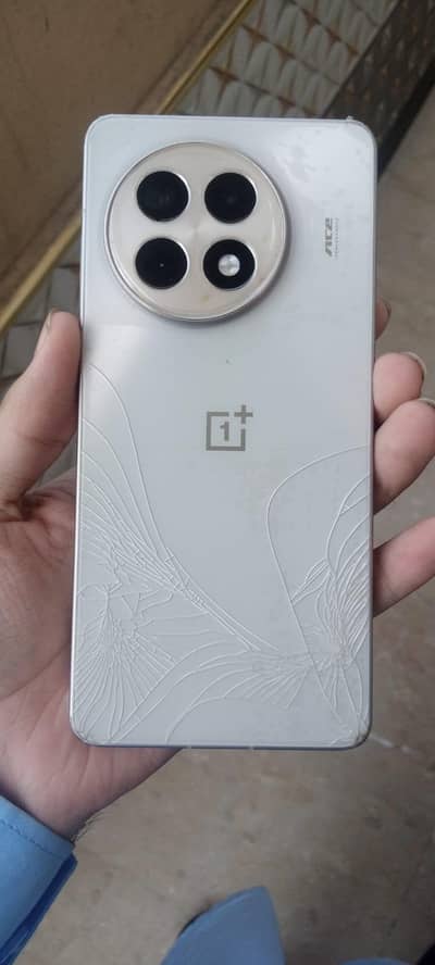 Oneplus ace 5 /13R (12Gb Ram 256 Memory). Back crack
