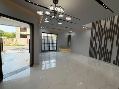 6Mrla Modern House For Sale