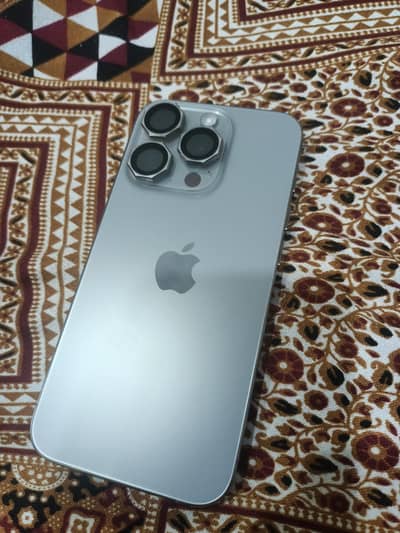 Apple iPhone 15 Pro