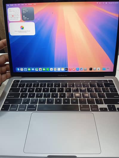 MacBook pro 2020.13inch. Intel 32gb MacBook pro for sale