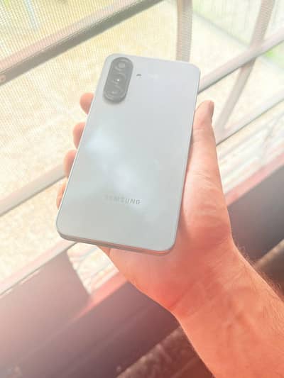 Samsung A17