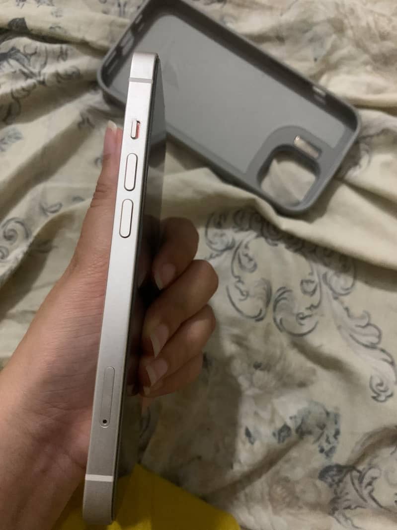 Apple iPhone 14 0
