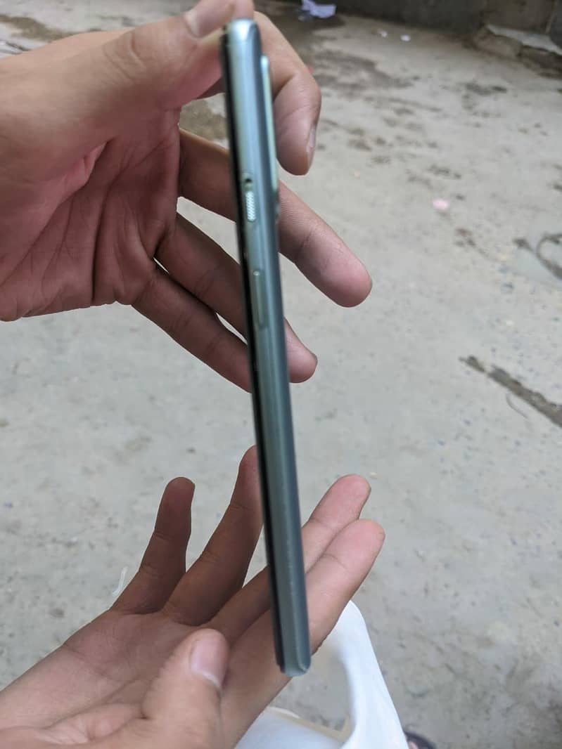 One Plus 9R 3