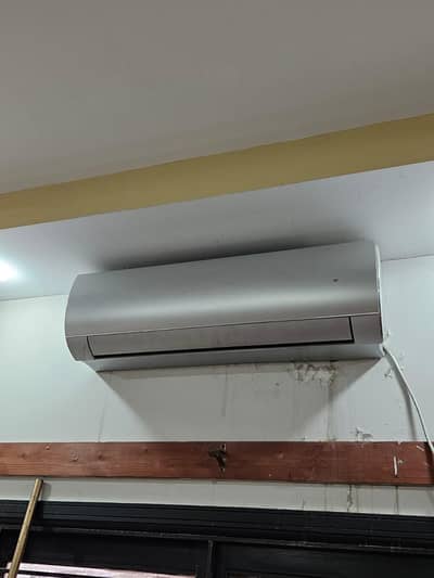 Gree 1.5 Ton Inverter AC Fairy Series