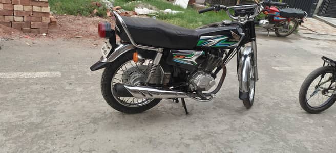 Honda CG 125 (2023)