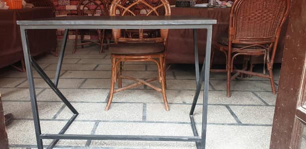 laptop table