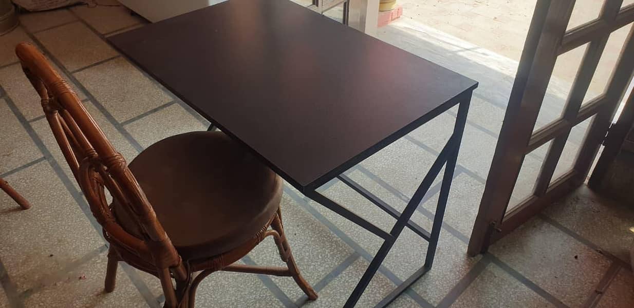 laptop table 4