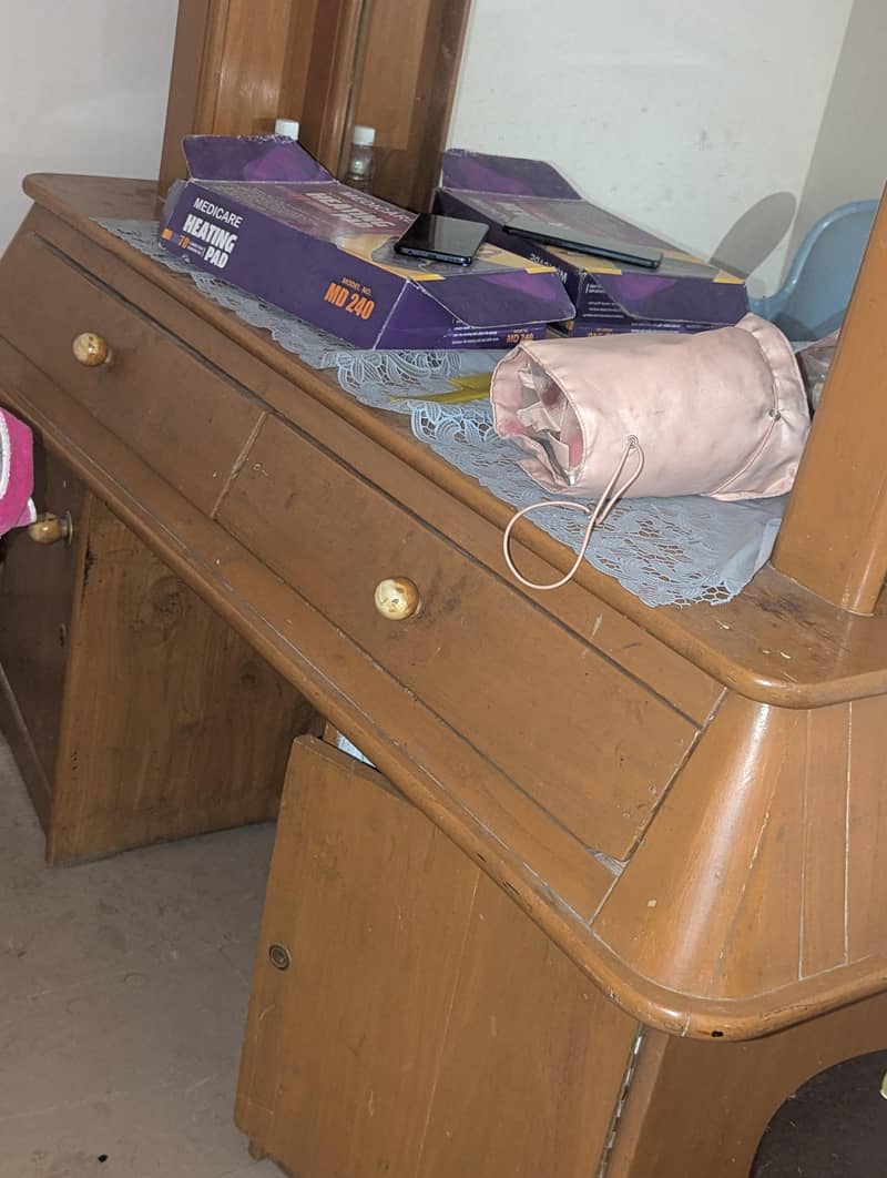 Dressing Table 1