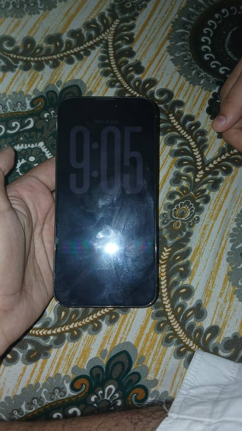 Apple iPhone 14 Pro Max 0