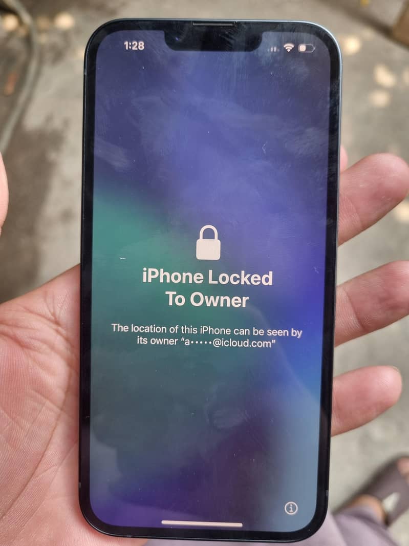 Apple iPhone 13 0