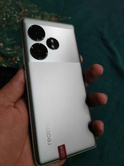 Realme GT Neo6 SE