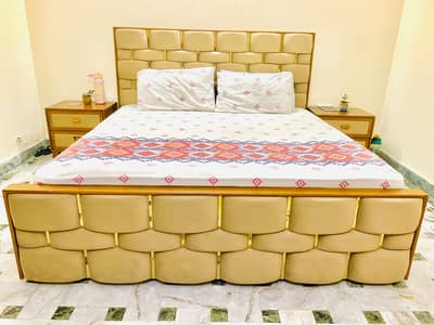 King bed set with mattress with dressing table