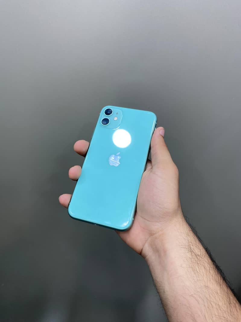 Apple iPhone 11 4