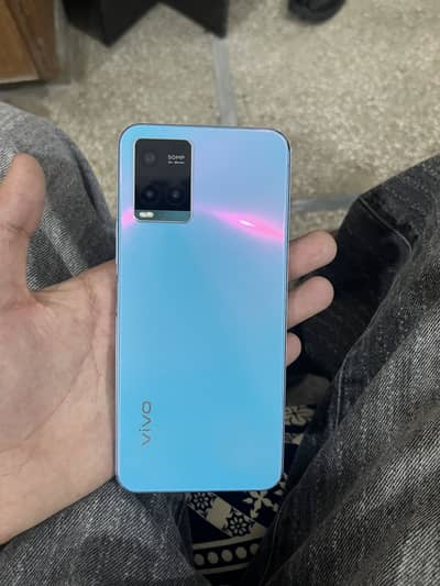 Vivi Y33s