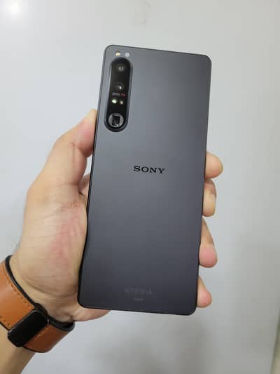Sony 1 Mark 4 Non PTa 12/256 4 month sim time
