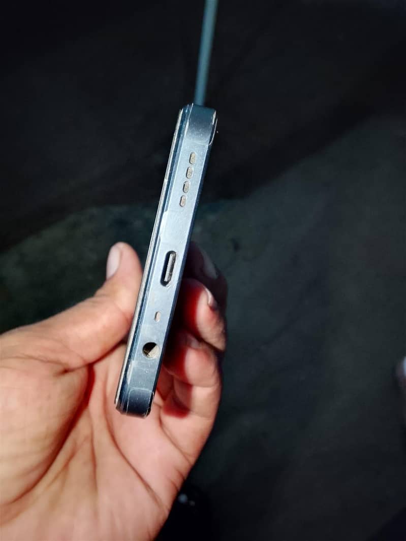 Realme Note 60x 4