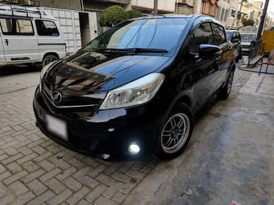Vitz Jewela push start top of the line Variant