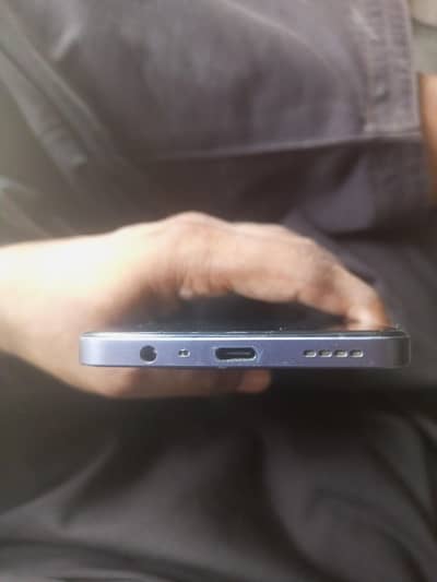 Realme Note 60