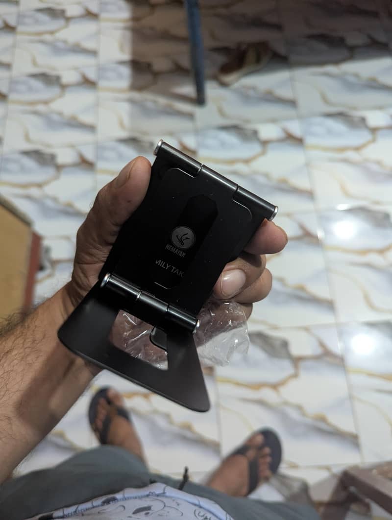mobile Holder 4