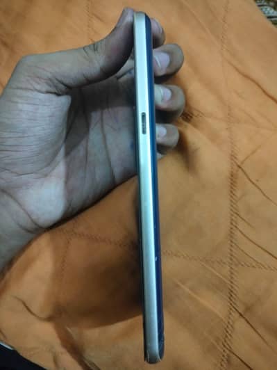 LG V60 USED