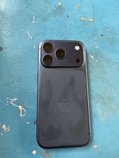 I PHONE 17 pro JV deep blue colour
