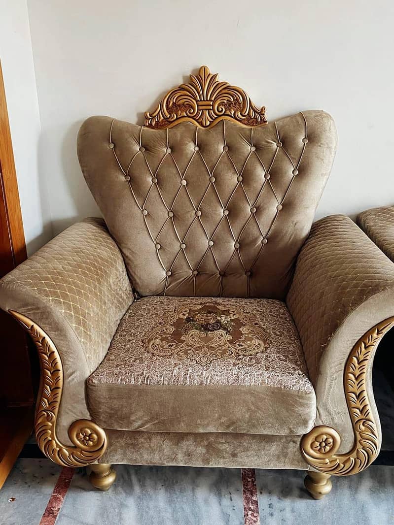 sofa for sell 0