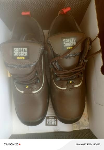 Safety joggers works
