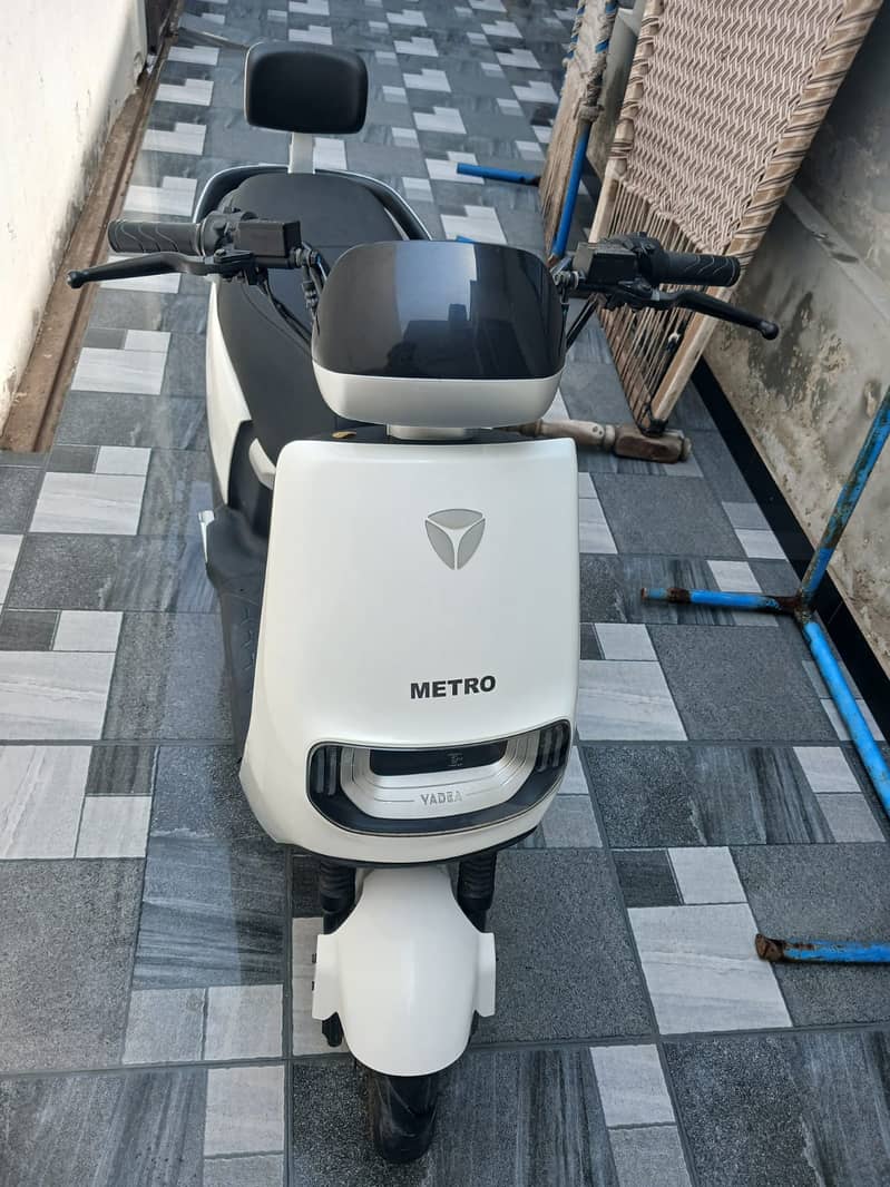 Metro E8S 0