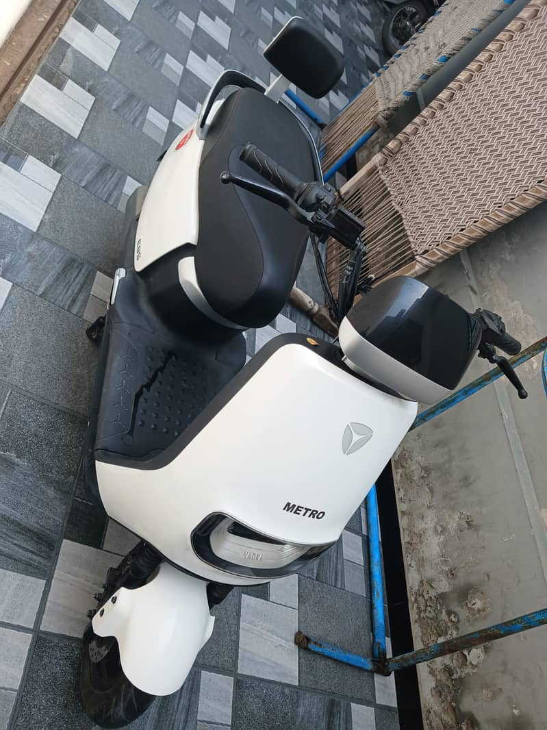 Metro E8S 4