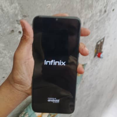 Infinix Hot 8 lite. . . 03087968945