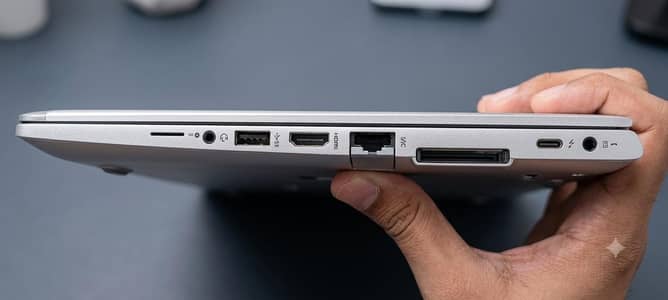 HP elitebook 830 G5 with fingerprint scanner