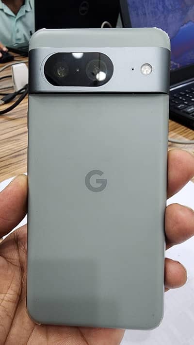 Google Pixel 8 Official
