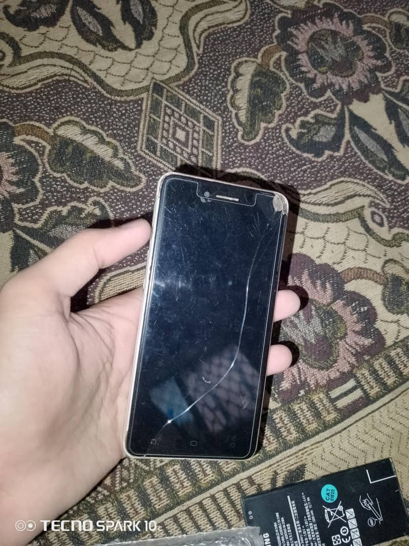 OPPO A37 1