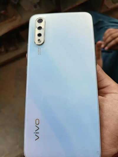 Vivo S1