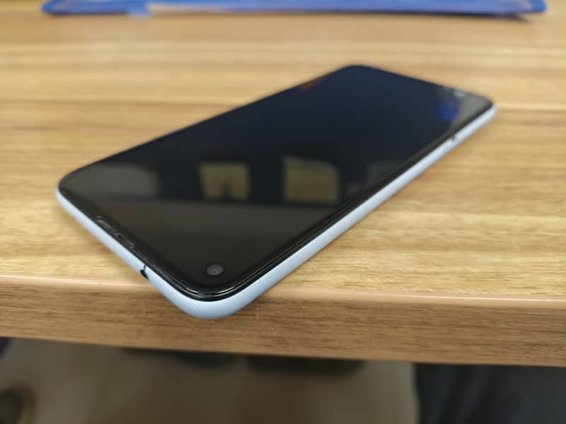 Google Pixel 4a 5