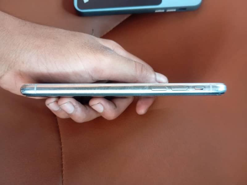 Apple iPhone X 1