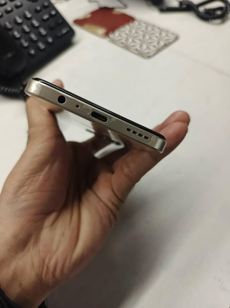 Realme Note 70 4