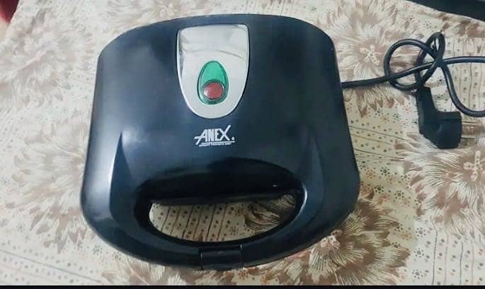 Sandwich maker 3