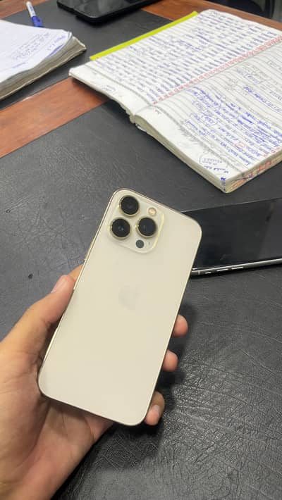 Apple iPhone 13 Pro