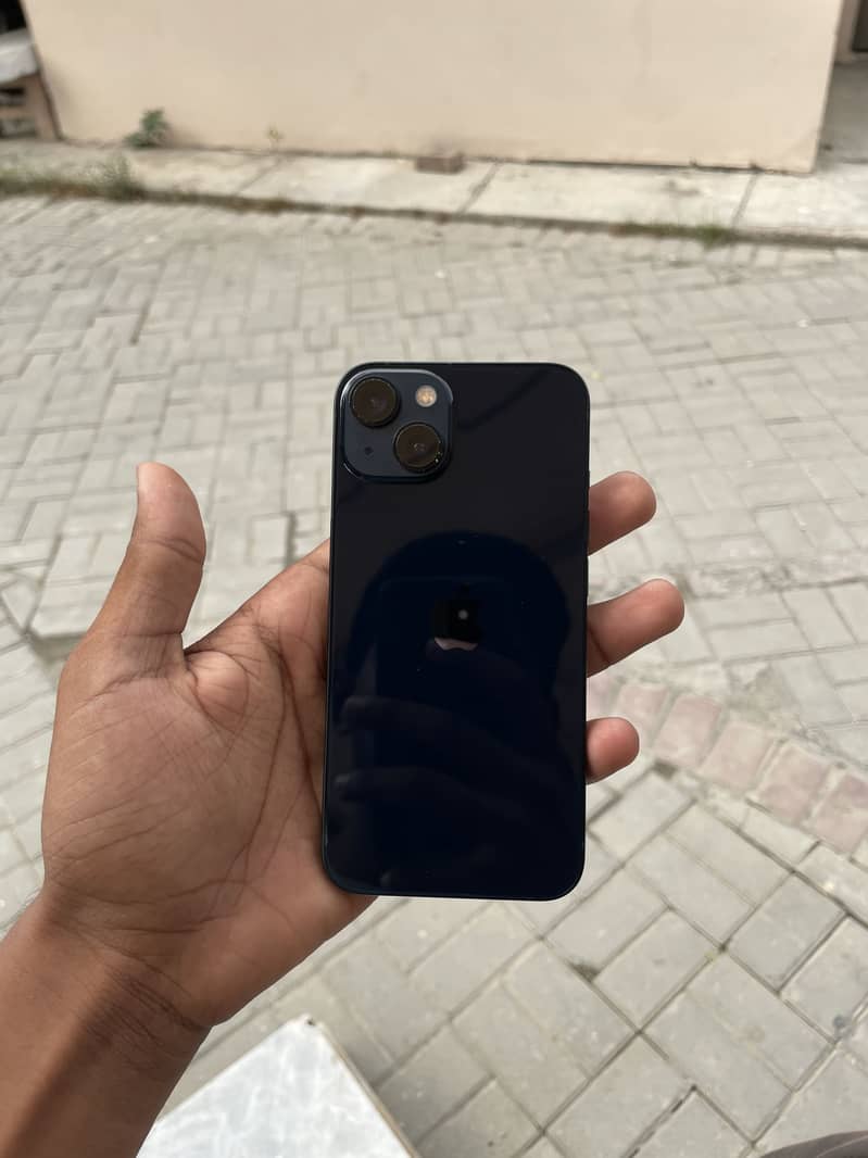 Apple iPhone 13 1