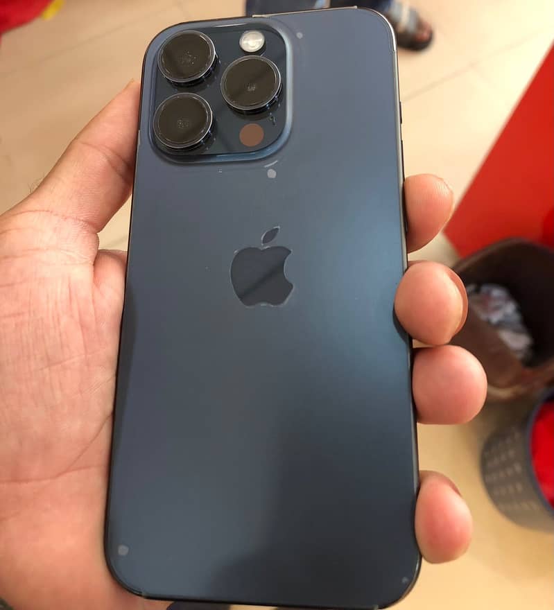 iPhone 15pro 0