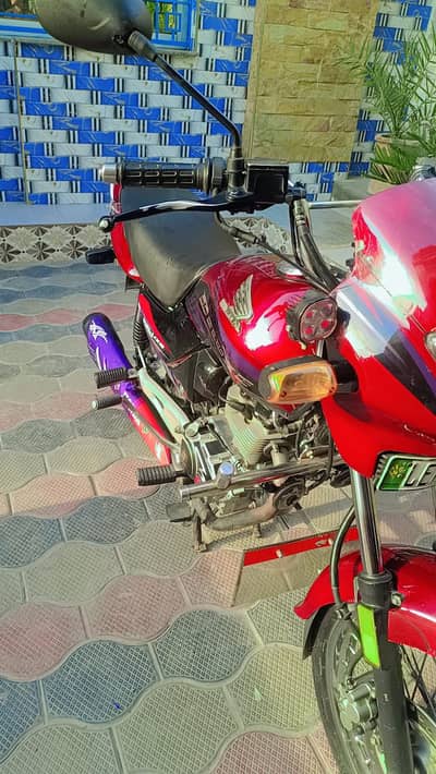 Honda CG 125 Deluxe 2018